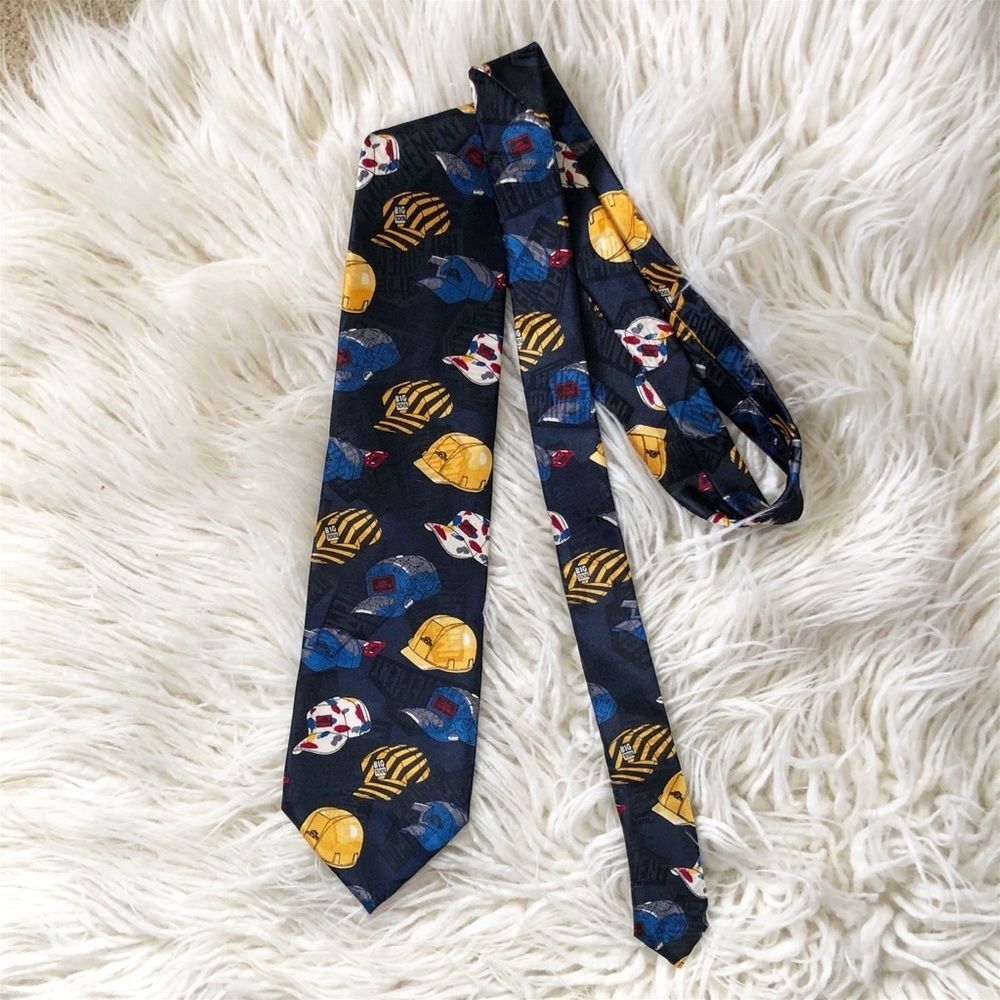 Vintage 90s Home Improvement TV Show Necktie
